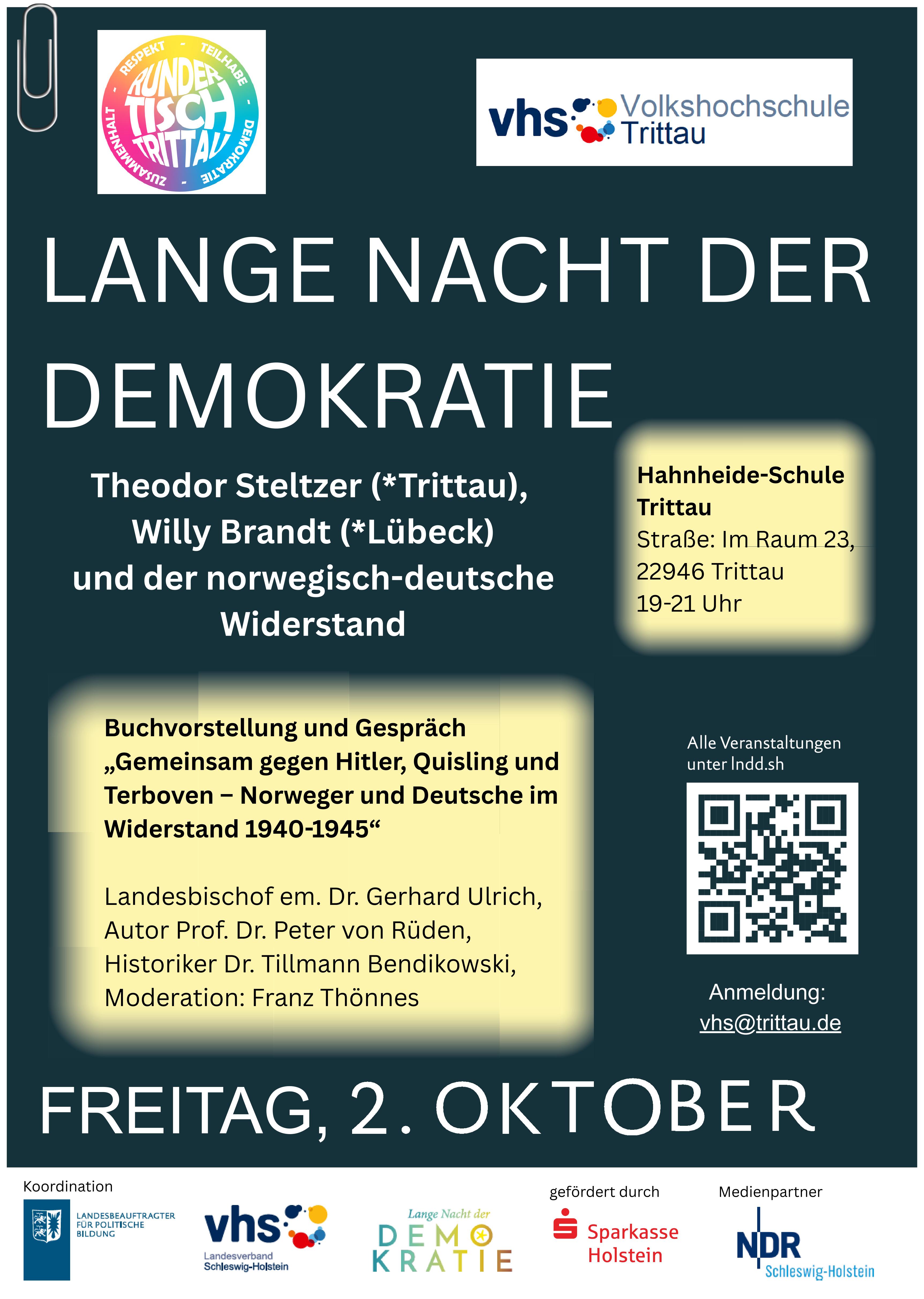 Öffnet die Seite 'Lange Nacht der Demokratie' Plakat für die Bewerbung der Veranstaltung mit Teilnehmenden und Buchtige, Uhrzeit und Ort, Logos vhs Trittau und Runder Tisch Trittau sowie Koordination, Förderung und Medienpartner